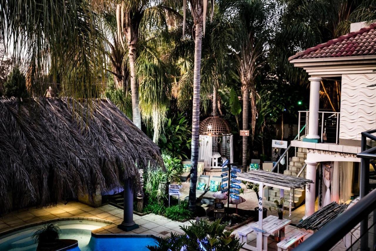 Club Cocomo Hartbeespoort Exteriér fotografie